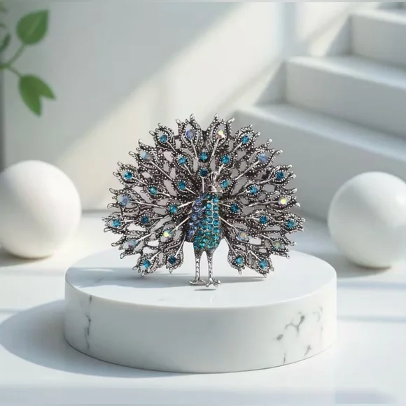 Peacock Rhinestone Encrusted Brooch Modern New Silver Tone - Picture 2 of 5